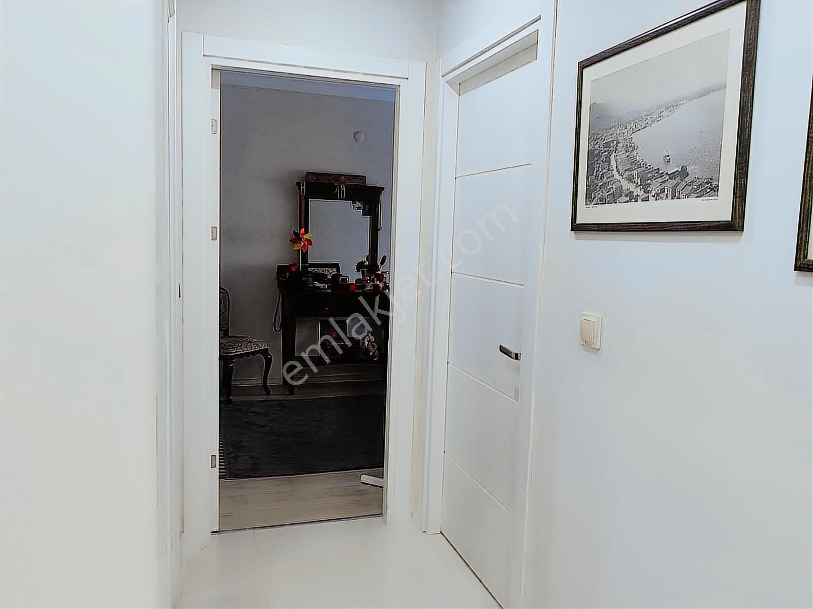 Karşıyaka Tersane Bölgesinin Karşısında Satılık 3+1 Daire - Görsel 18