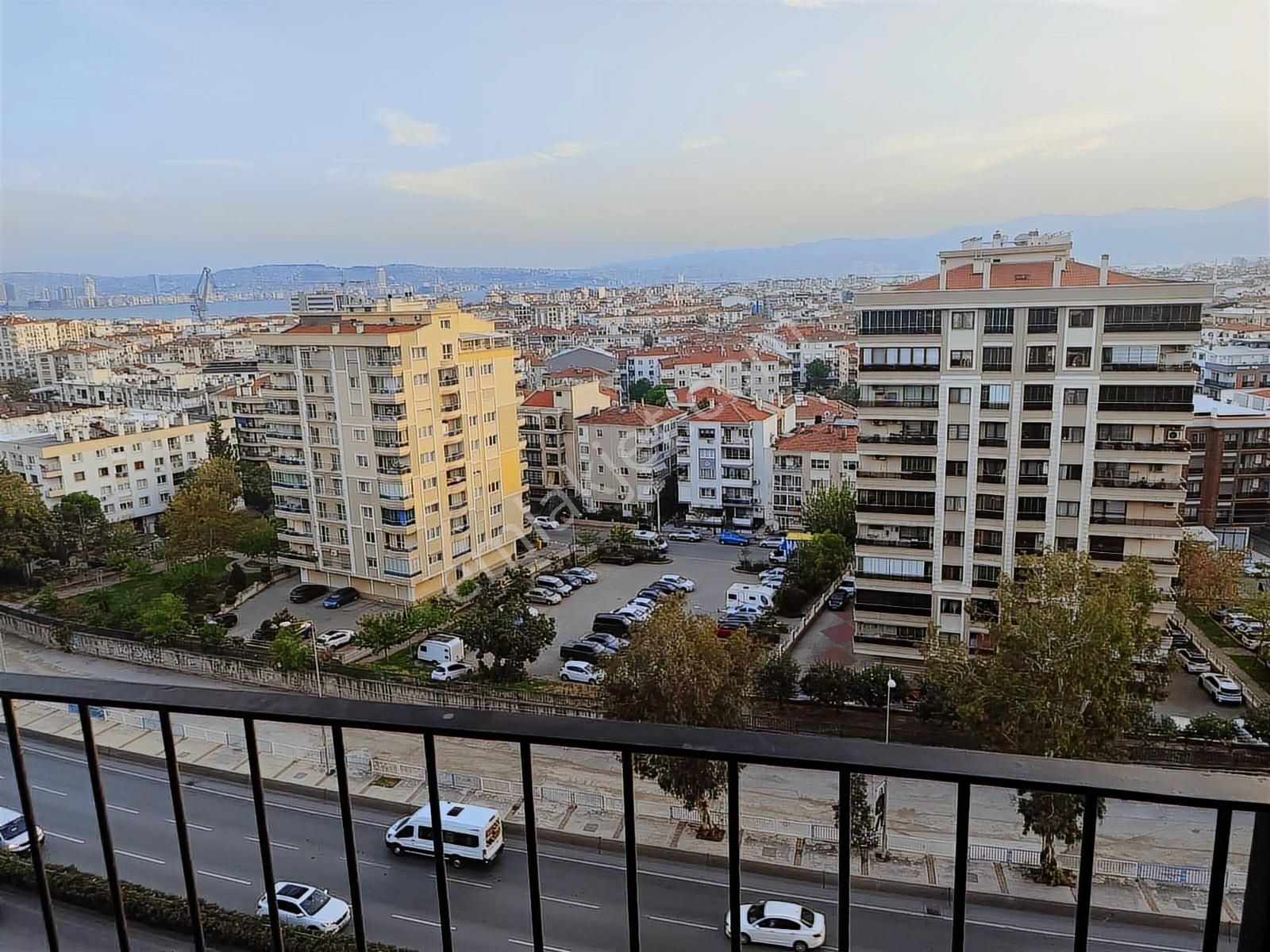 Karşıyaka Tersane Bölgesinin Karşısında Satılık 3+1 Daire - Görsel 15