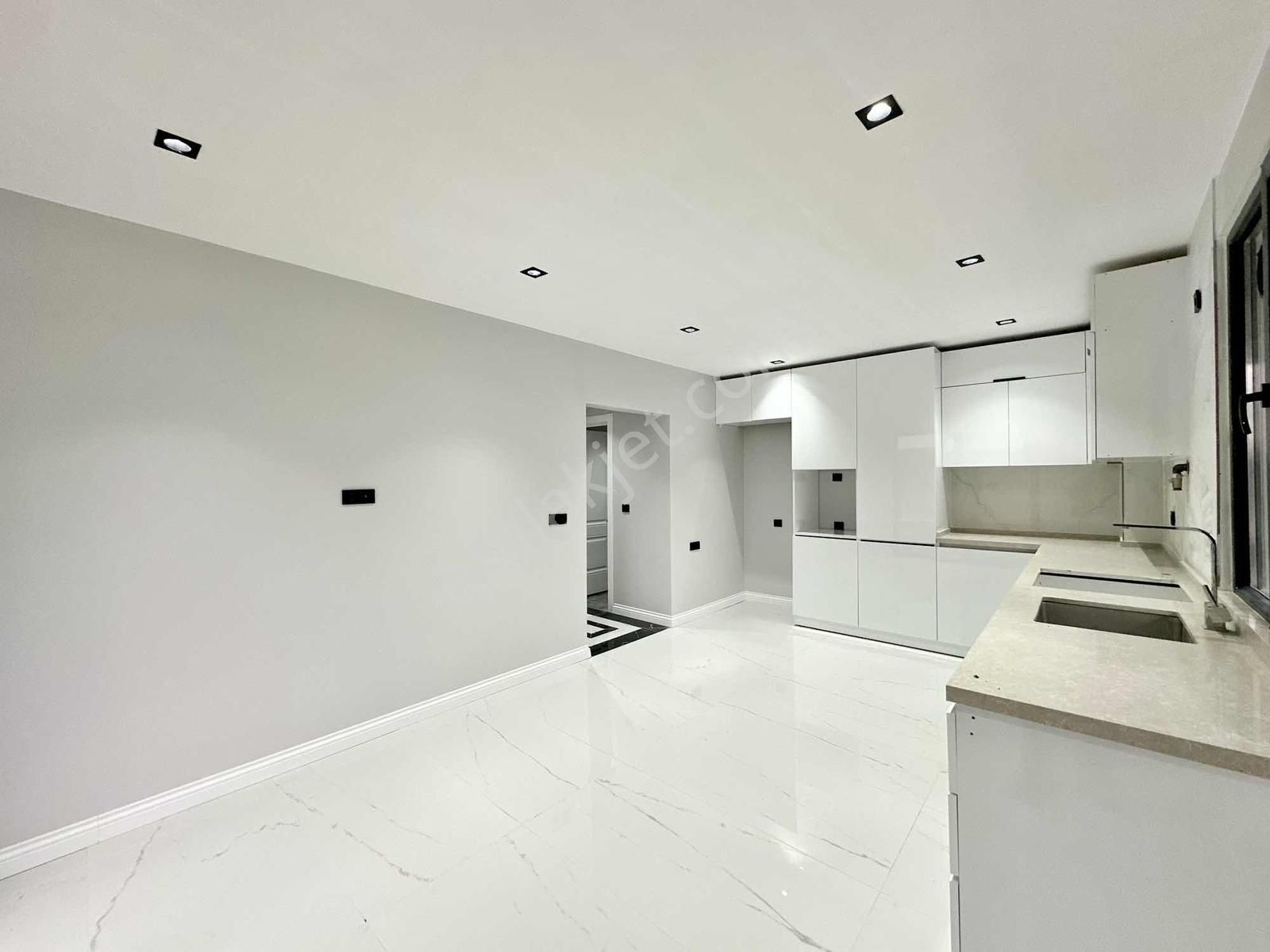 [kassel Yapı] Geniş Oturumlu - Havuzlu - Müstakil Bahçeli Villa - Görsel 2