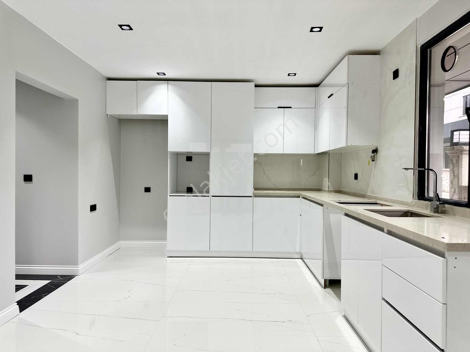 [kassel Yapı] Geniş Oturumlu - Havuzlu - Müstakil Bahçeli Villa - Görsel 22