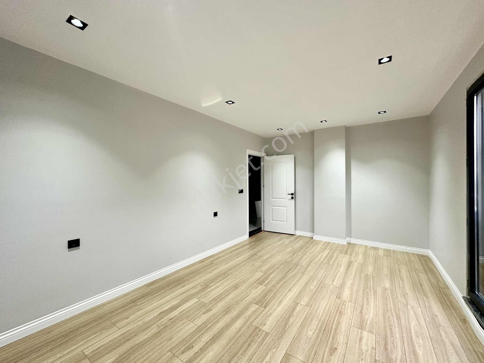 [kassel Yapı] Geniş Oturumlu - Havuzlu - Müstakil Bahçeli Villa - Görsel 29