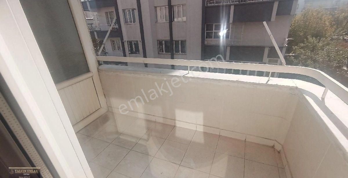 Kolejtepe Mahlesindekonumu Güzel Bakımlı 3+1 Göbek Kat Daire - Görsel 6