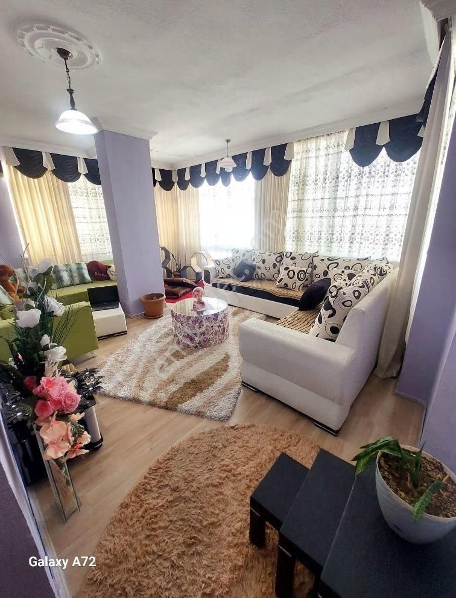 Sarılar Mah.satılık Geniş 2+1 Daire