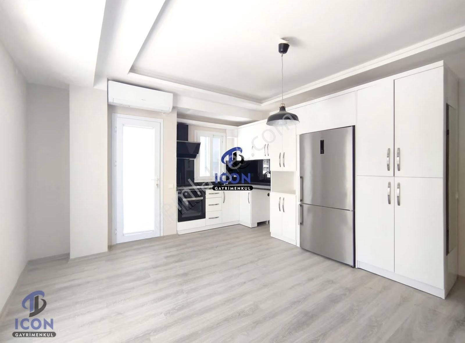 Icon'dan Deniz Mah'de Plaj Yolunda Geniş Oturumlu 1+1 - Görsel 9