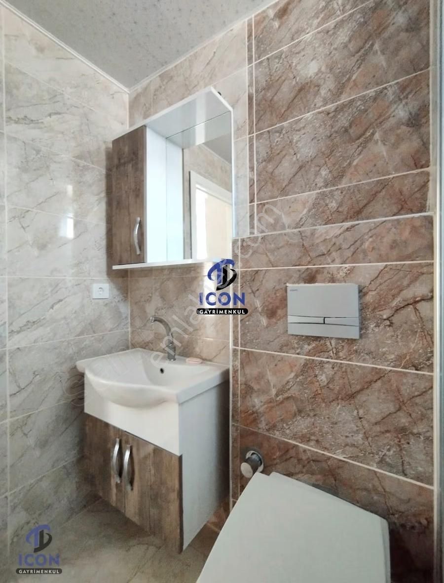 Icon'dan Deniz Mah'de Plaj Yolunda Geniş Oturumlu 1+1 - Görsel 24