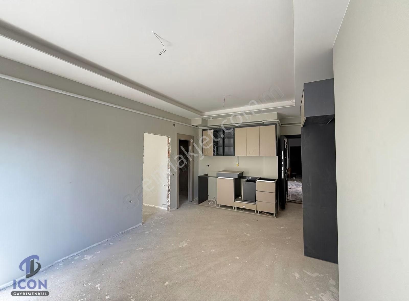 Icon'dan Davultepe Mah'de Geniş Oturumlu Havuzlu Zemin 1+1 - Görsel 15