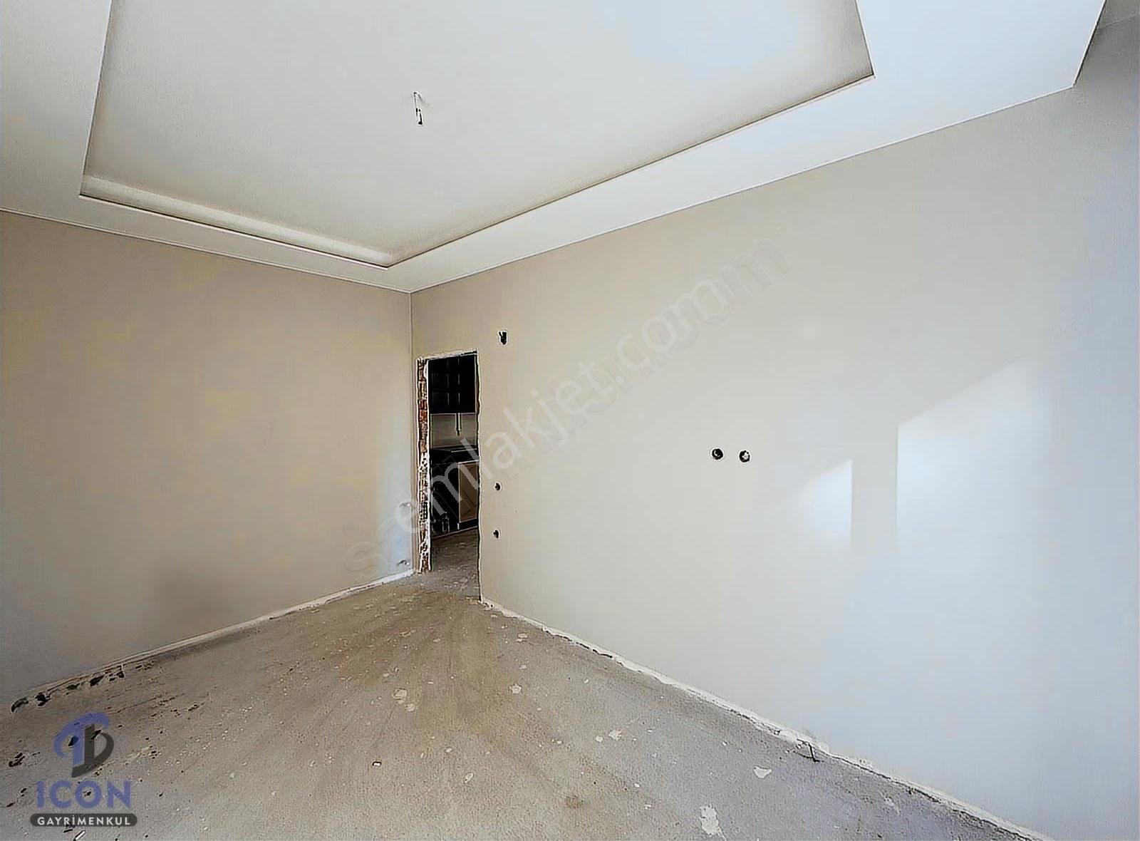 Icon'dan Davultepe Mah'de Geniş Oturumlu Havuzlu Zemin 1+1 - Görsel 20
