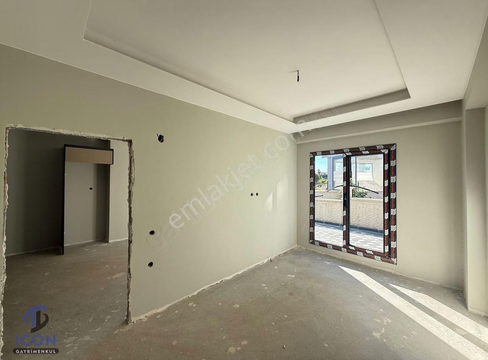 Icon'dan Davultepe Mah'de Geniş Oturumlu Havuzlu Zemin 1+1 - Görsel 31