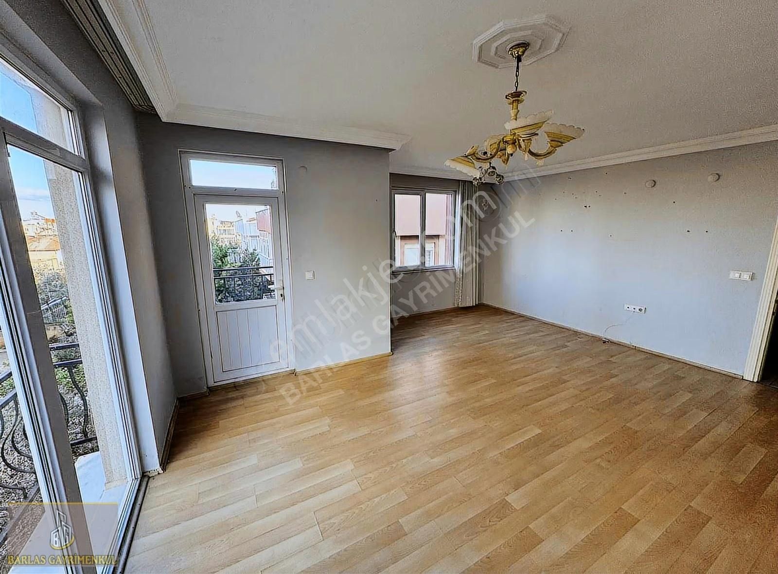 Yeni Emek Mahallesinde Geniş Teraslı Satılık 5+1 Dubleks Daire - Görsel 6