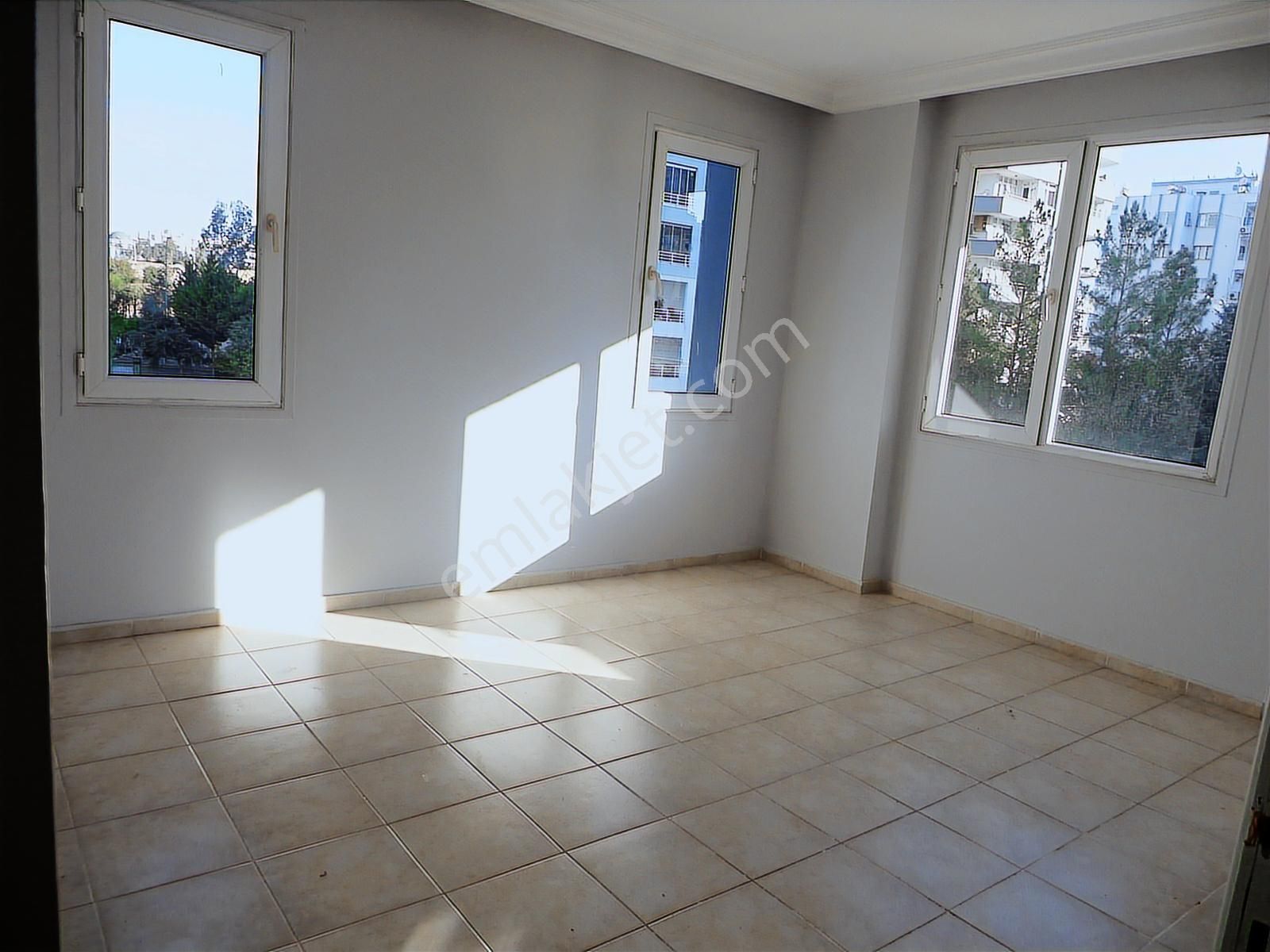 2000 Evlerde Bulvar Üzeri Merkezi Yerde Kiralık Daire. - Görsel 3