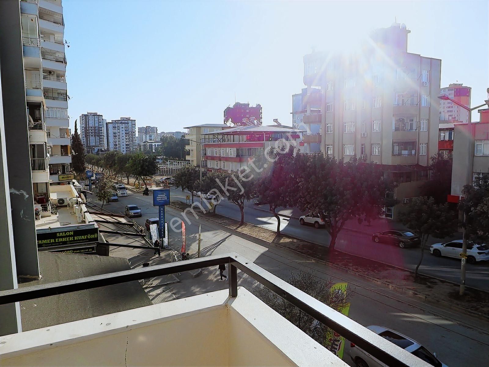 2000 Evlerde Bulvar Üzeri Merkezi Yerde Kiralık Daire. - Görsel 13