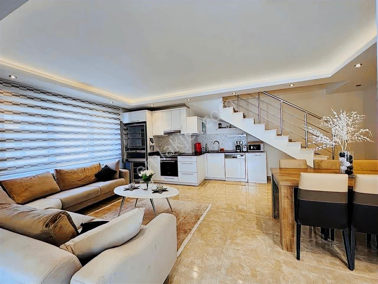 Alanya Merkezde Ful Eşyalı Satılık 3+1 Dubleks Daire - Görsel 26