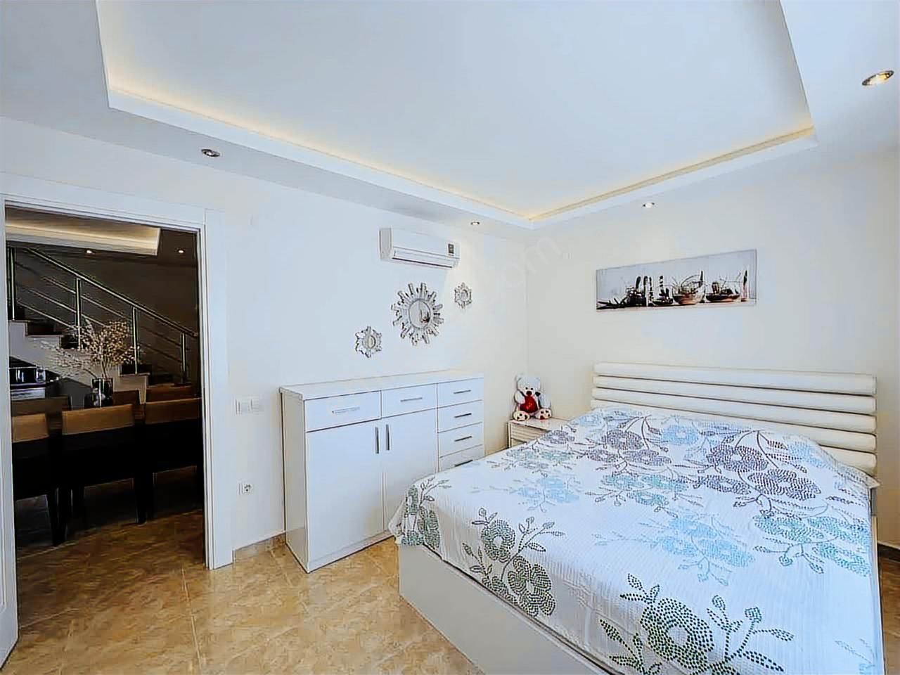 Alanya Merkezde Ful Eşyalı Satılık 3+1 Dubleks Daire - Görsel 9