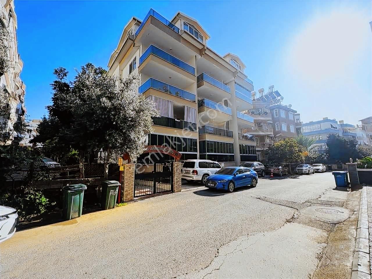 Alanya Merkezde Ful Eşyalı Satılık 3+1 Dubleks Daire - Görsel 7