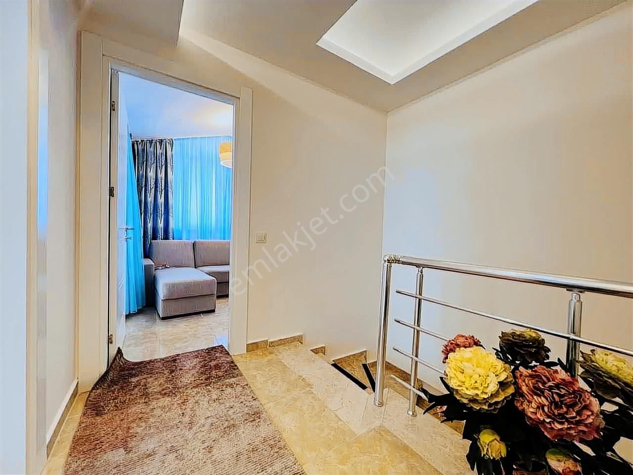 Alanya Merkezde Ful Eşyalı Satılık 3+1 Dubleks Daire - Görsel 10