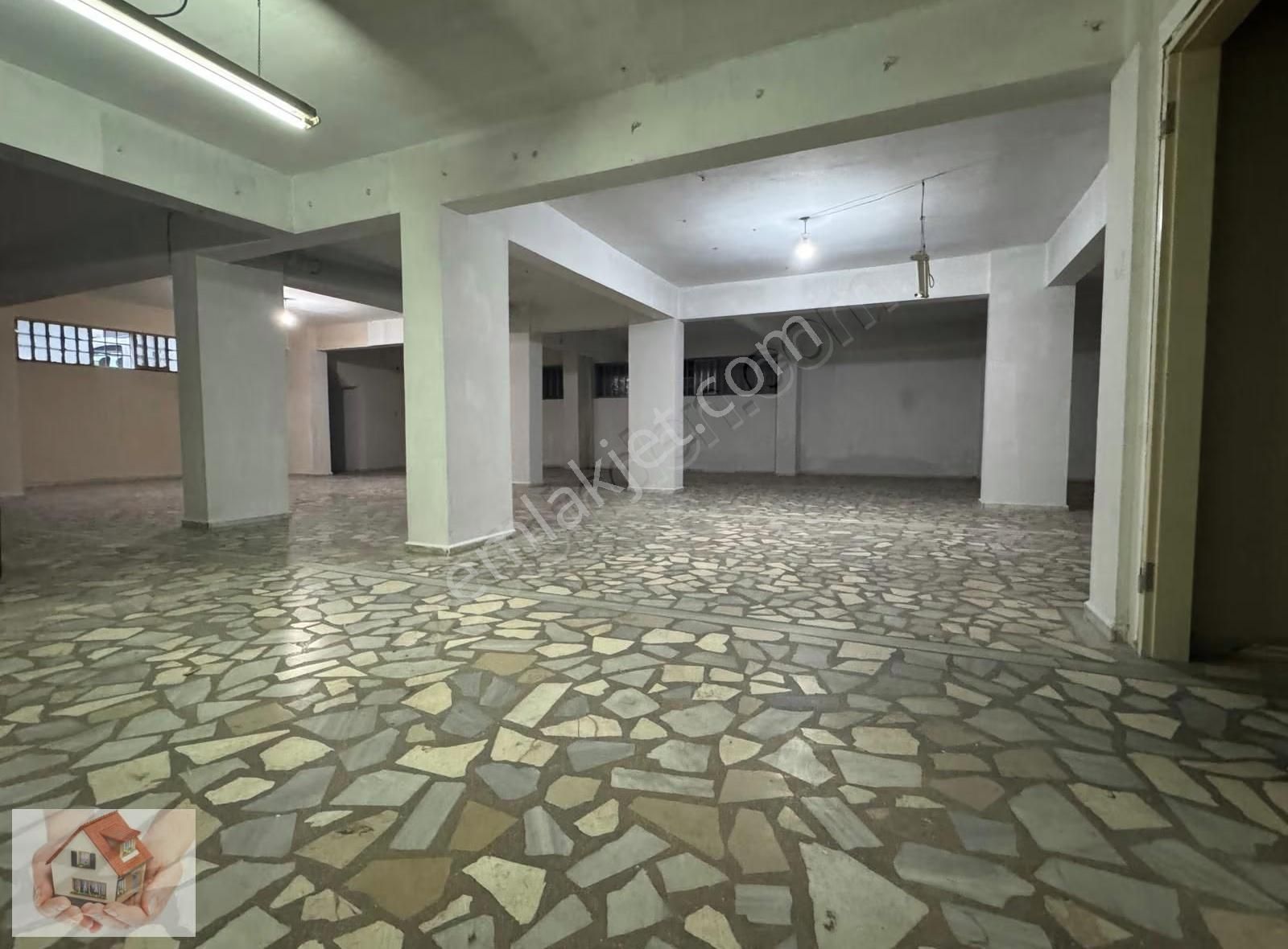 Doğuştan Armağanevlerde Kiralık Dükkan Depo 175 M 35.000 ₺ - Görsel 10