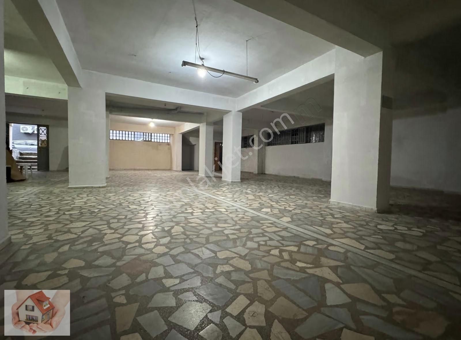 Doğuştan Armağanevlerde Kiralık Dükkan Depo 175 M 35.000 ₺ - Görsel 5