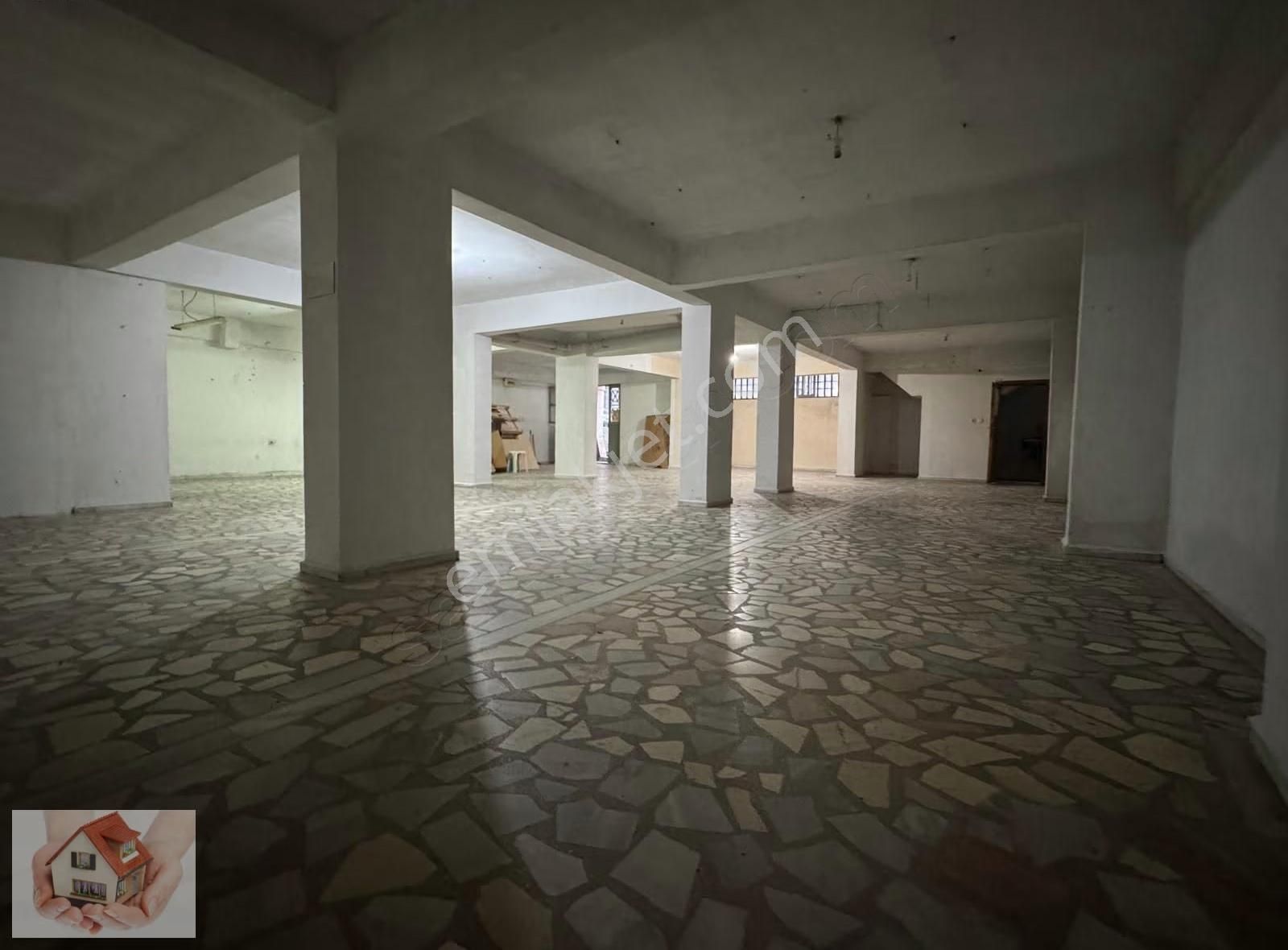 Doğuştan Armağanevlerde Kiralık Dükkan Depo 175 M 35.000 ₺ - Görsel 24