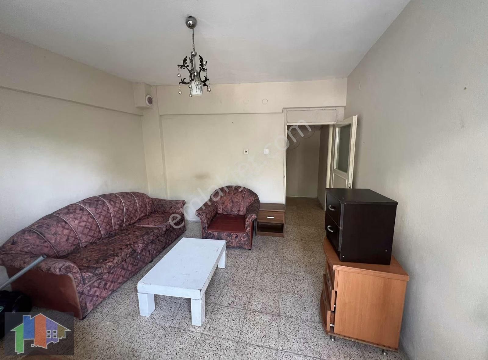 Bekara Uygun Bahçeli Kapalı Mutfak 1+1