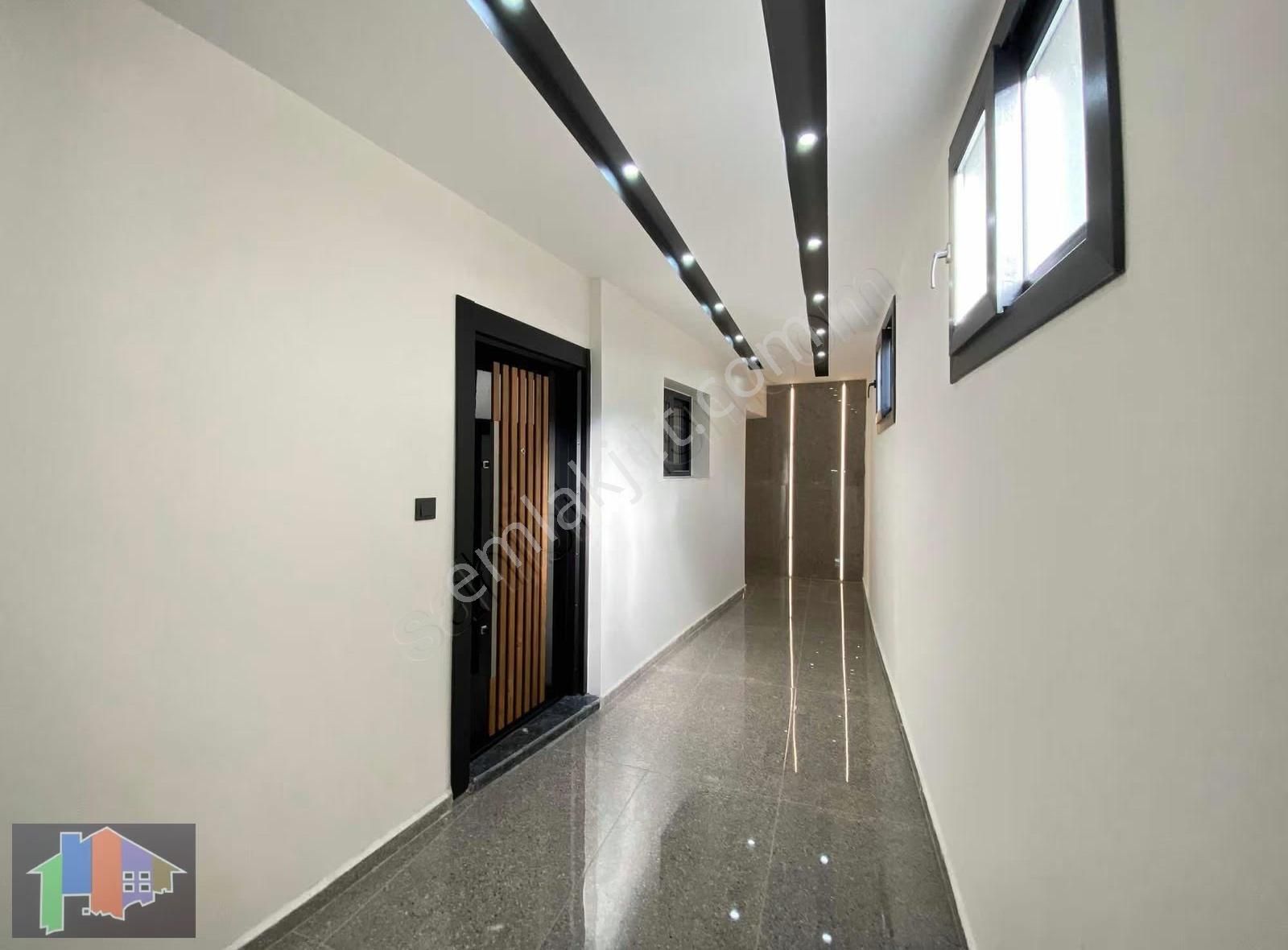 Merkezi Konumda Balkonlu Doğalgazlı Lüx 1+1 Daire - Görsel 3