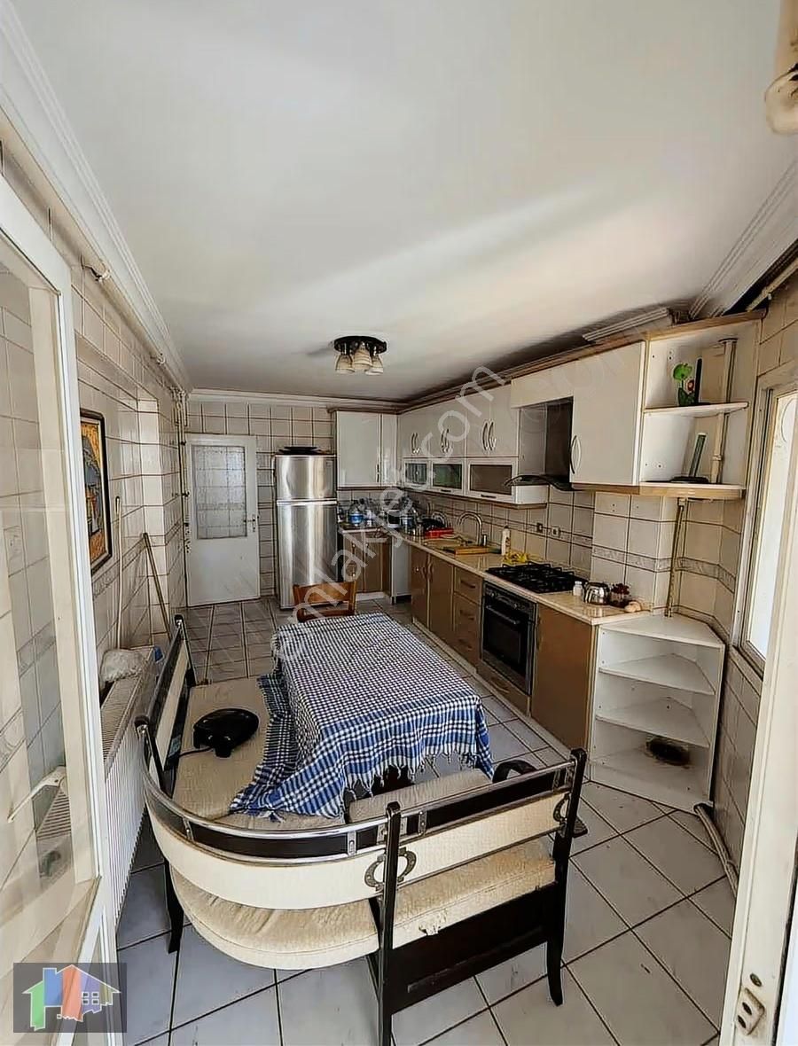 Folkart Karşısı Site İçi Eşyali 180 M2 Doğal Gazli Daire