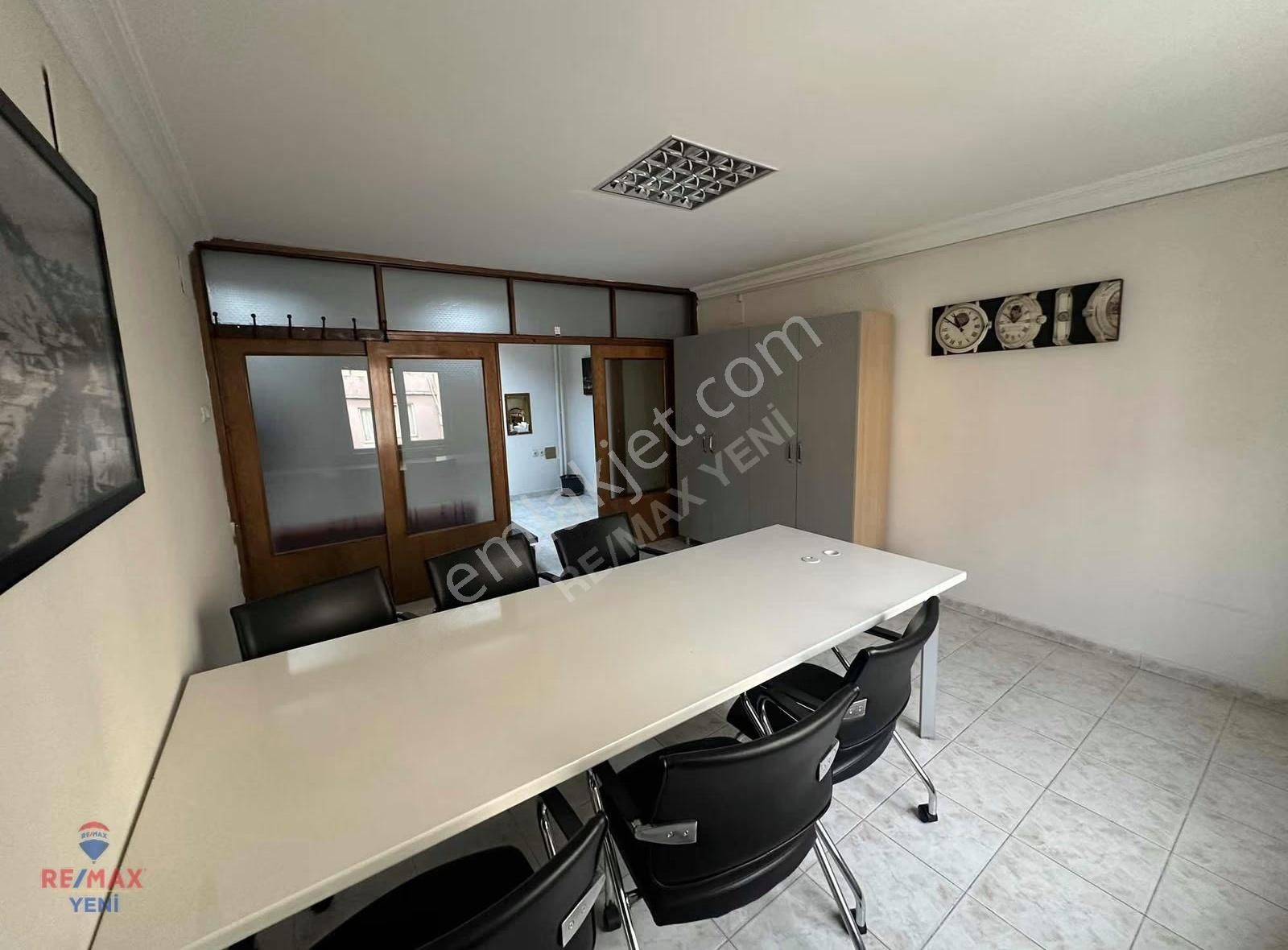 Ticaretin Merkezinde, Prestijli Ve Kullanıma Hazır Ofis - Görsel 9