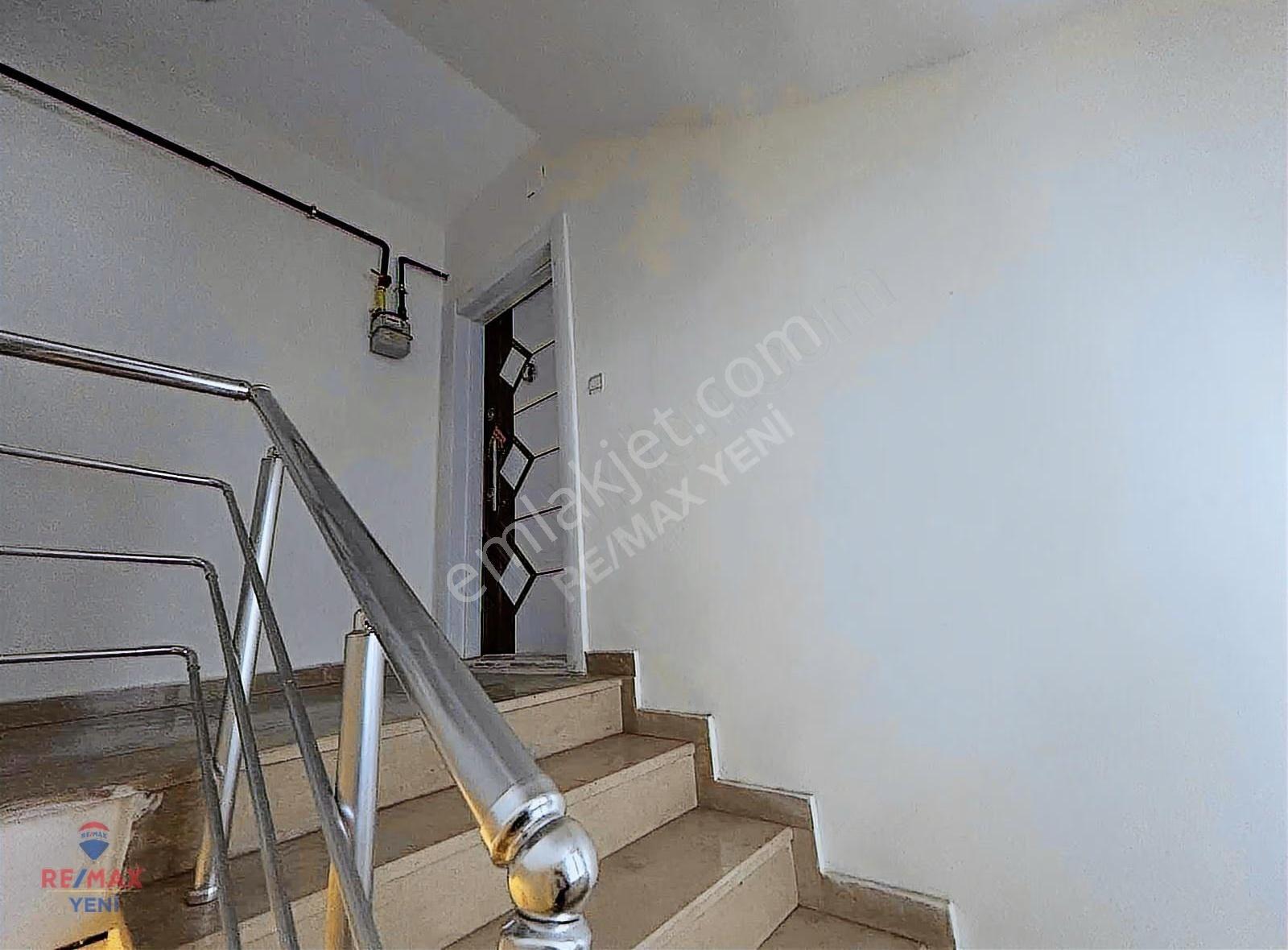 Remax Yeni'den Fatihlerde Satılık Arakat 2+1 Daire - Görsel 12