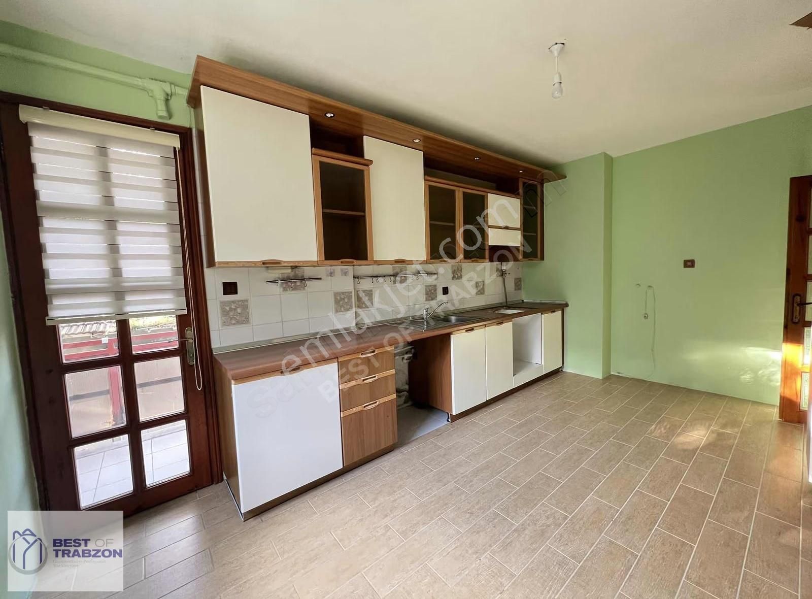 Denize Sıfır Konumda, Eşsiz Manzaralı, Ferah 3.5+1 Kiralık Daire - Görsel 11