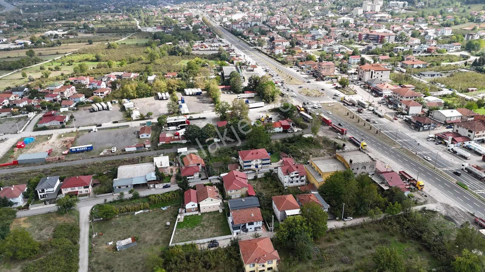 Ruşen Aydın Gyd'dan Kaynaşlı Karaçalı'da Arsası İle Satılık Ev - Görsel 24