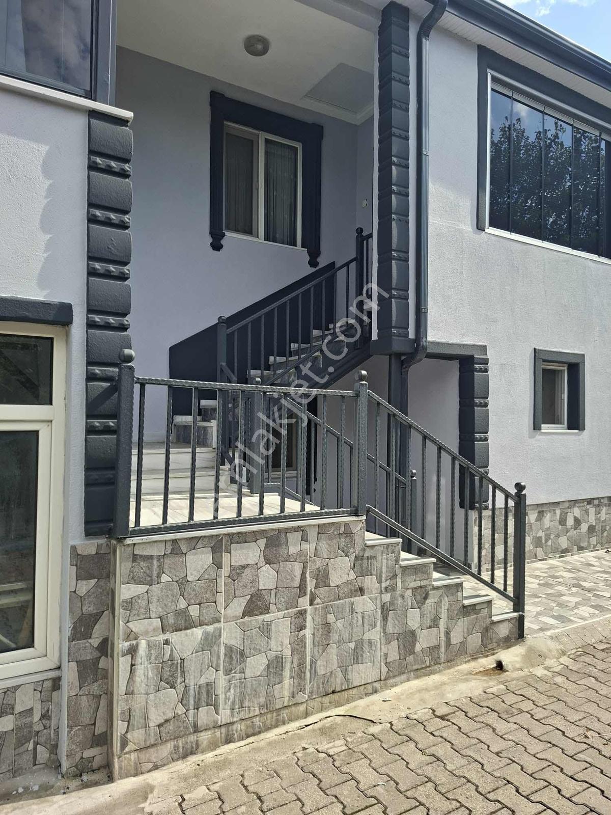 Ruşen Aydın Gyd'dan Kaynaşlı Karaçalı'da Arsası İle Satılık Ev - Görsel 17