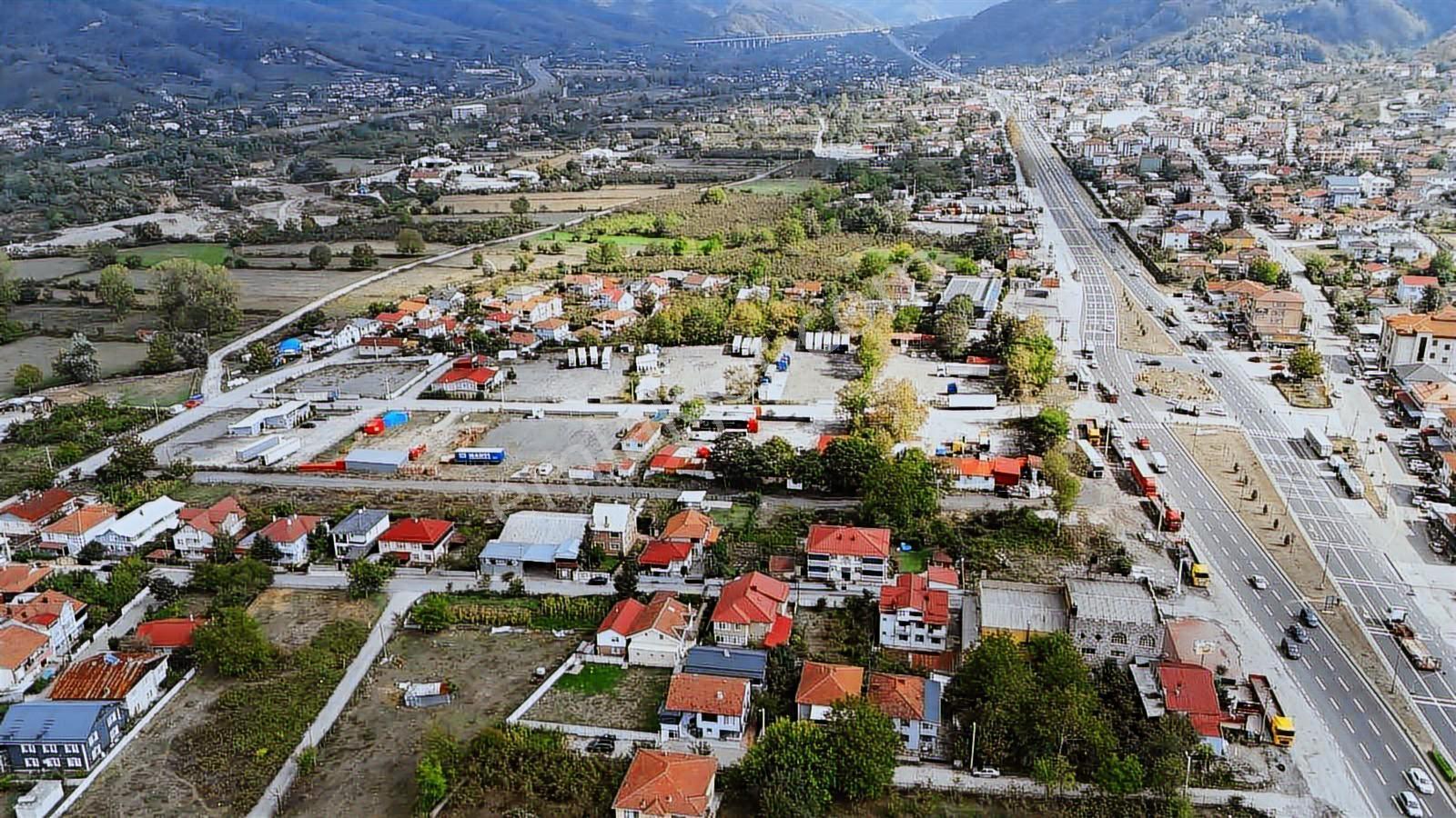 Ruşen Aydın Gyd'dan Kaynaşlı Karaçalı'da Arsası İle Satılık Ev - Görsel 22