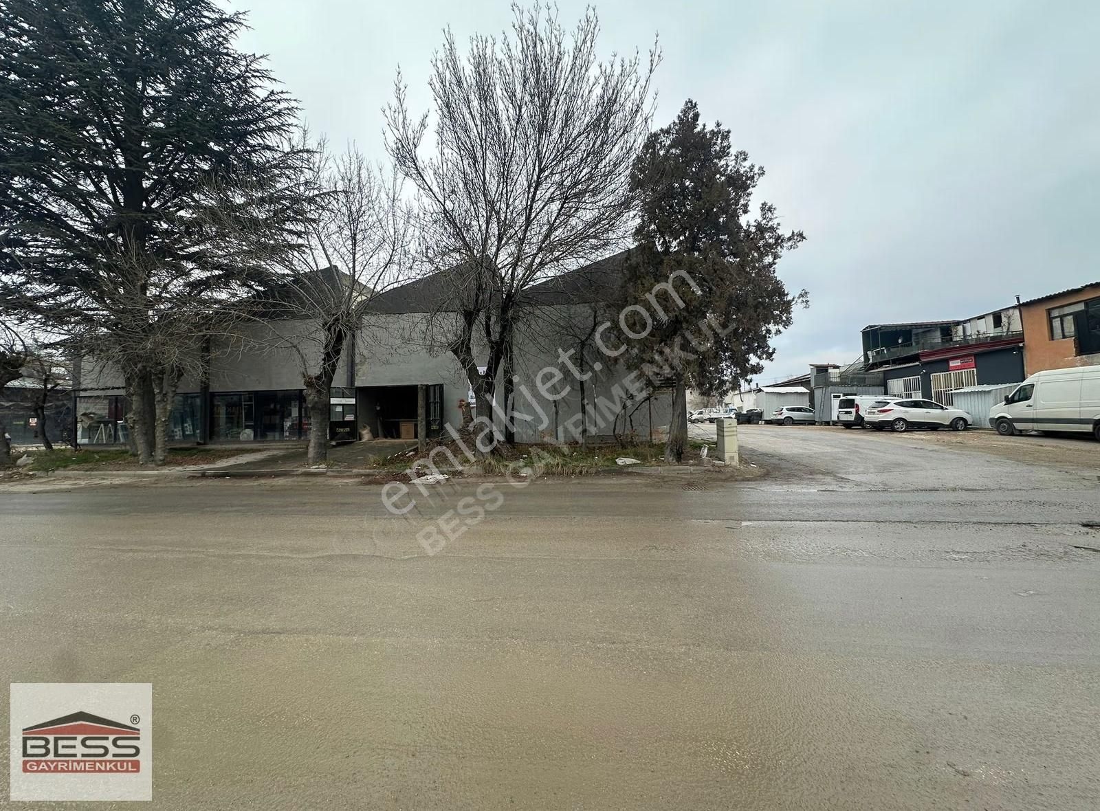 Bess'den Baksan Sanayi Sitesinde 300m2 Kiralık İş Yeri - Görsel 18