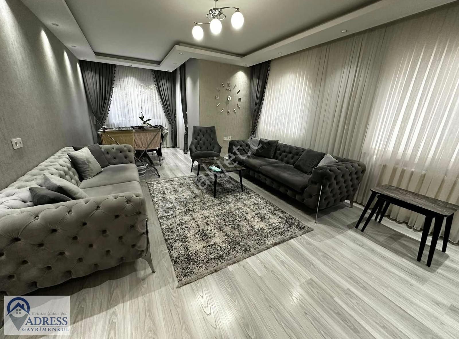 Ekşioğlu Birlik Sitesinde İçi Komple Yenilenmiş Büyük M2 3+1 - Görsel 15