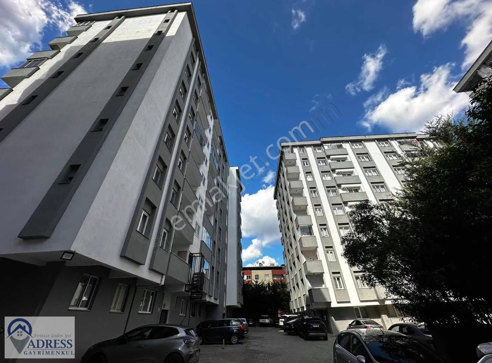 Ekşioğlu Birlik Sitesinde İçi Komple Yenilenmiş Büyük M2 3+1 - Görsel 29