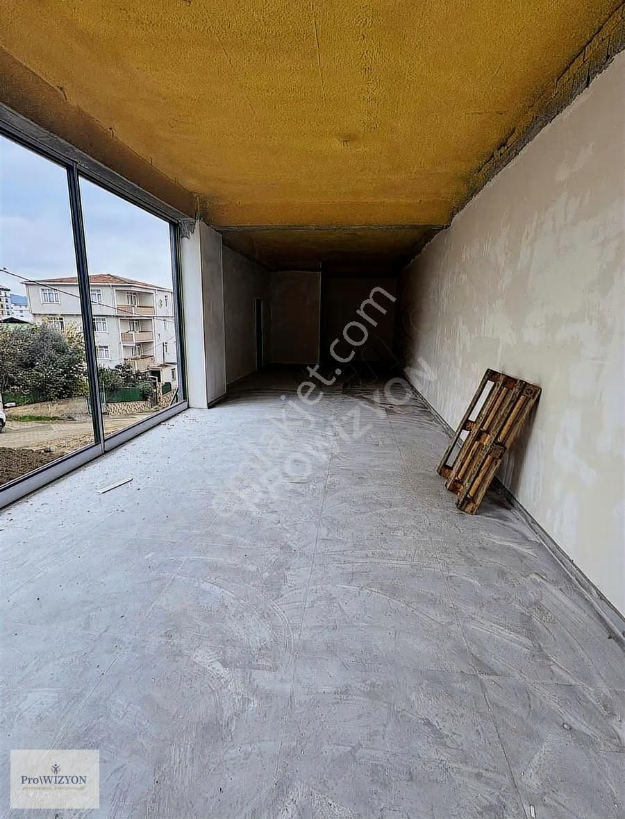 Satılık Petrolyolu İle Ferah Cad Arasında Köşe Dükkan Düz Giriş - Görsel 4