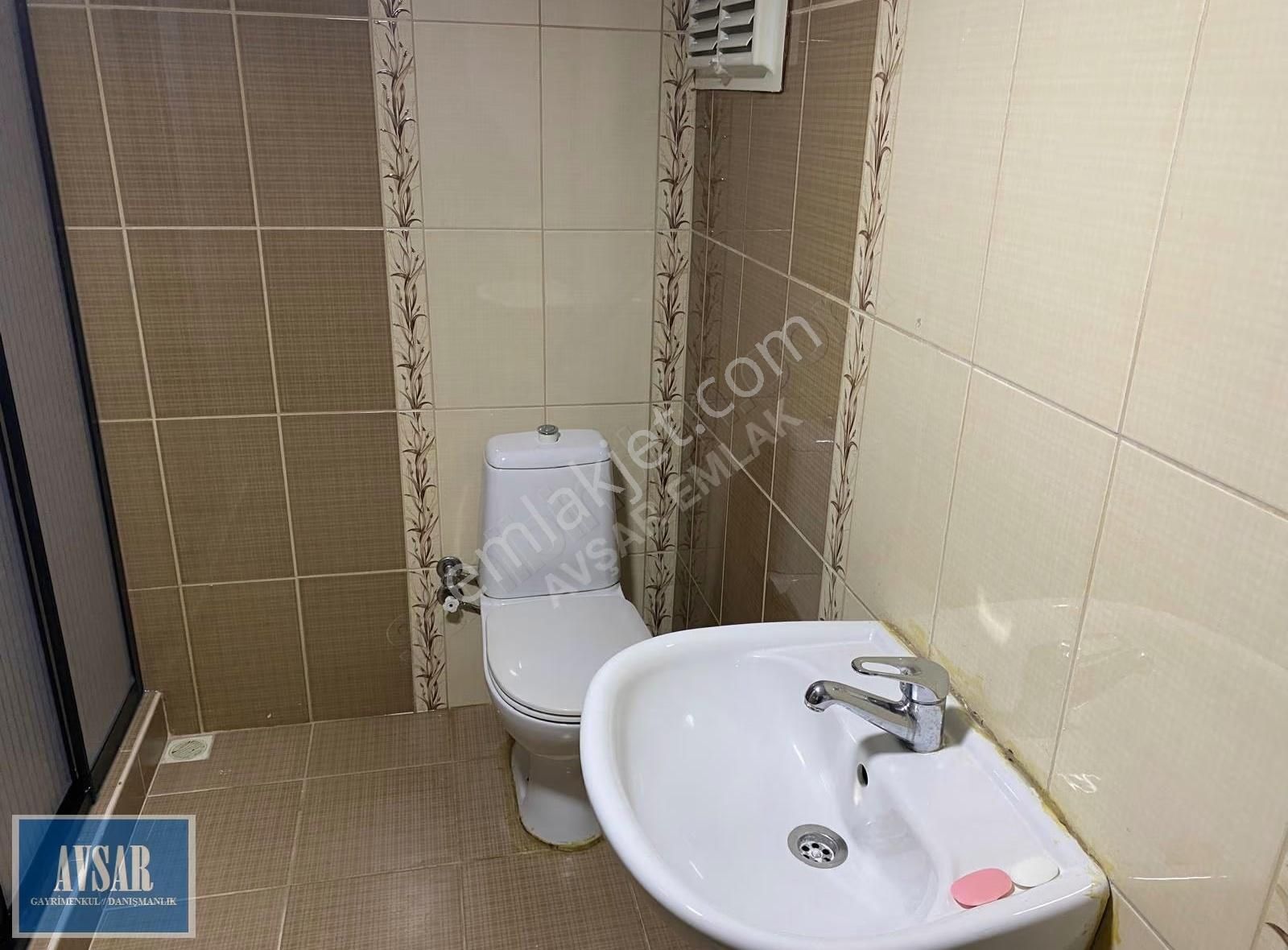 Elmalıkent Sitesinde İçi Yenilenmiş Kiralık 3+1 Temiz Arak Daire - Görsel 9