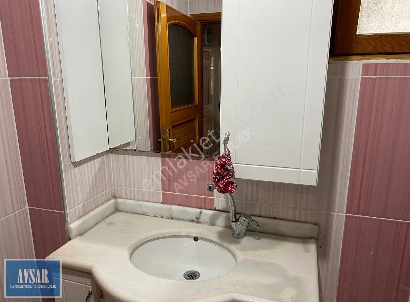 Çavuşbaşı Baklacı Mh Bahçeli G Kat Kiralık 3+1 Daire - Görsel 3