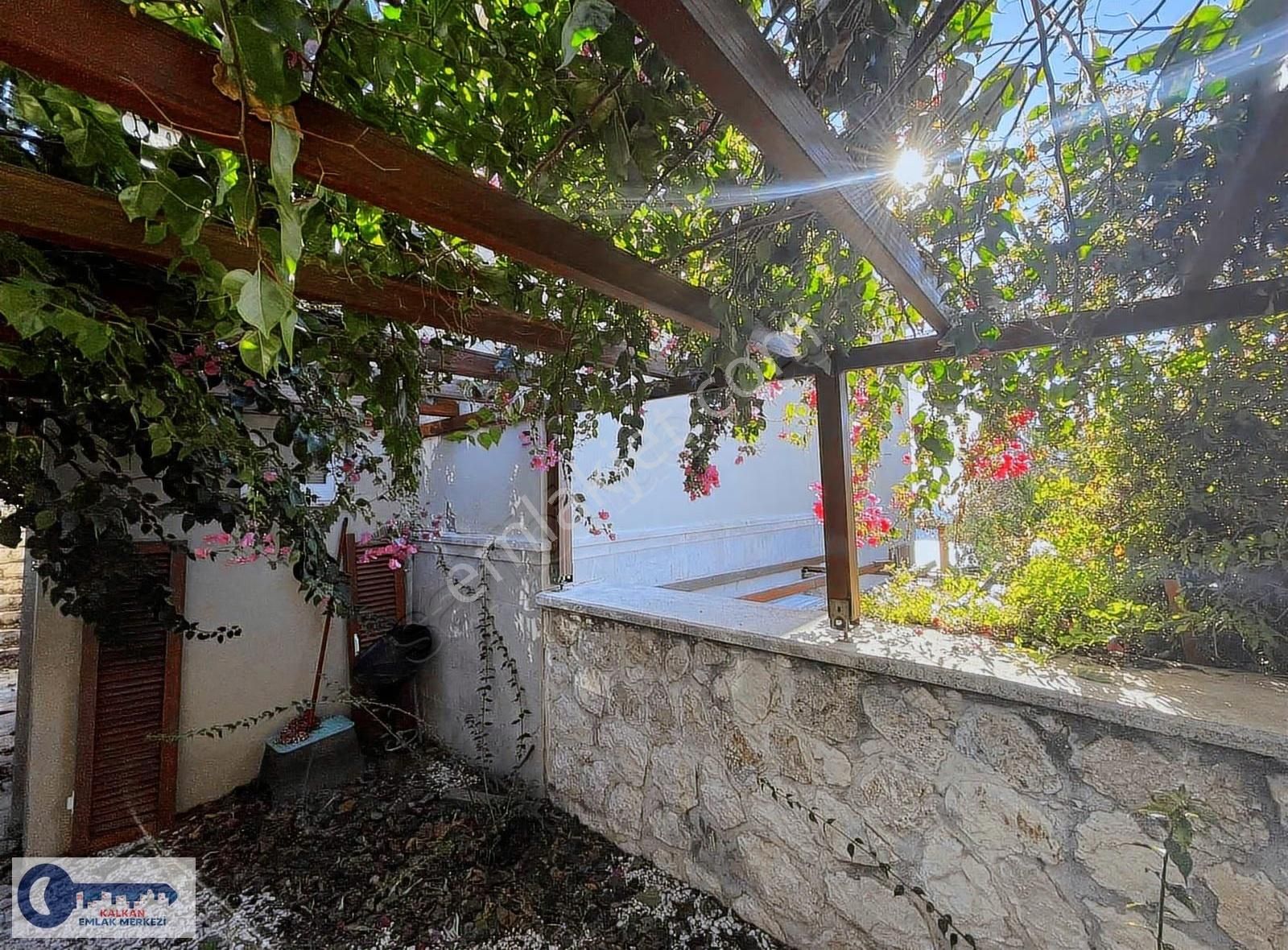 Deniz Manzaralı Özel Havuzlu İmarlı Turizm Belgeli Dubleks Villa - Görsel 9