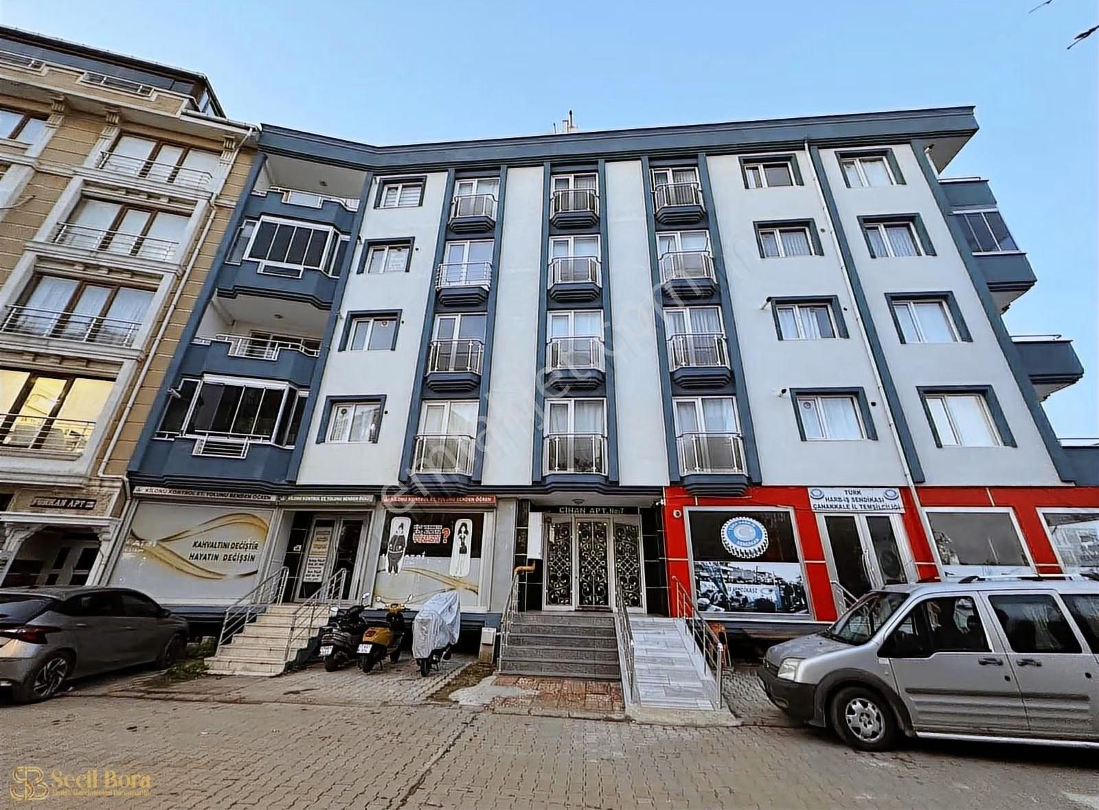 Seçil Bora'dan Merkezi Konumda Kiralık 2+1 Daire