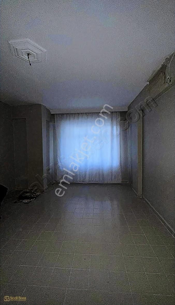 Seçil Bora'dan Satılık 2+1 Daire - Görsel 9