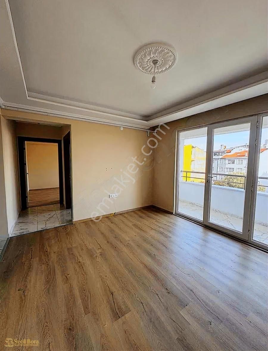 Seçil Bora'dan Merkez'de Kiralık 1+1 Daire - Görsel 2