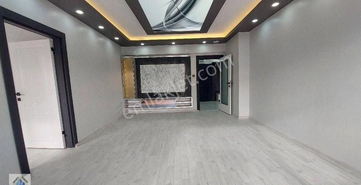 Acil Acil Pilevnede Ultra Lüks Yapılı Montolamalı Yolcephe Güney - Görsel 15