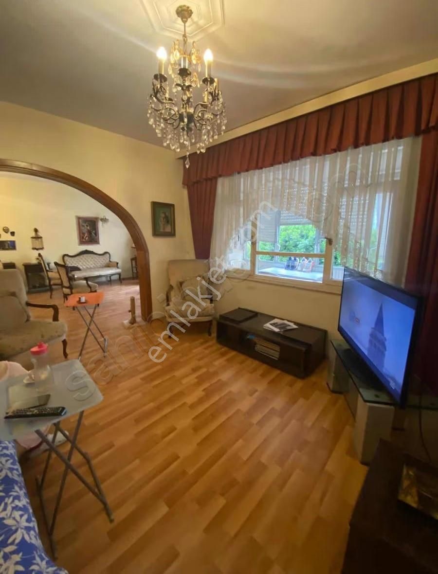 Saray Mah Atatürk Cad Satılık 3+1 Ayrı Mutfak Daire Denize 250m - Görsel 3