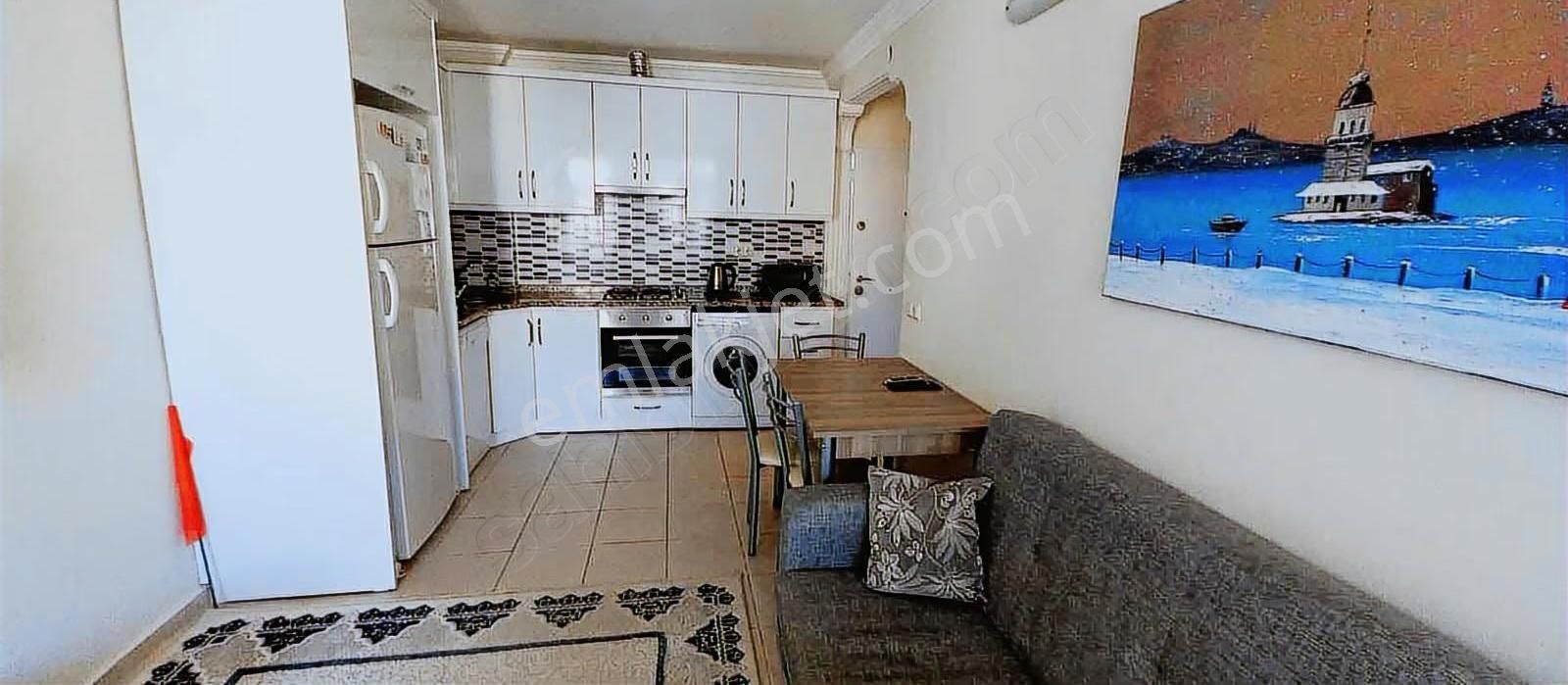 Oba Mah Satılık 1+1 Havuzlu Eşyalı Daire Denize 500m