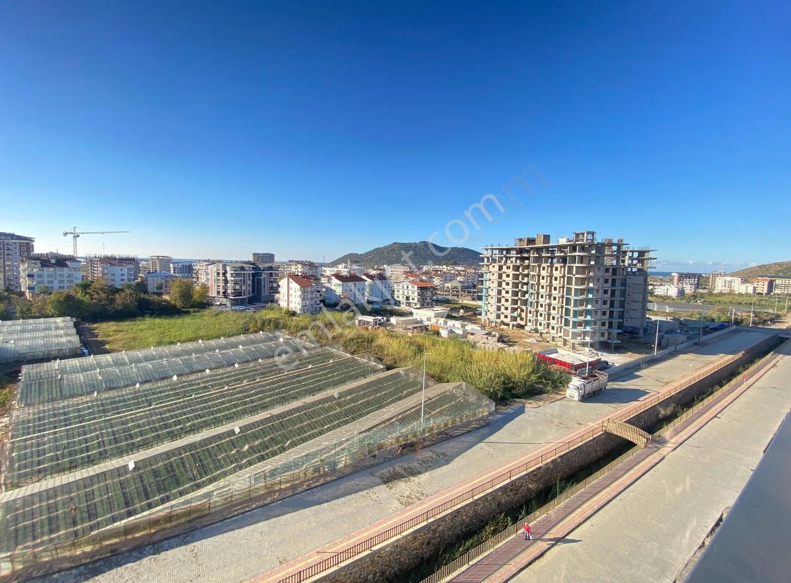 Pazarcı Mahallesinde Kiralık 2+1 Havuzlu Daıre - Görsel 17