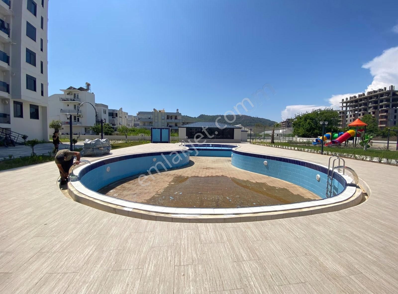 Pazarcı Mahallesinde Kiralık 2+1 Havuzlu Daıre - Görsel 26