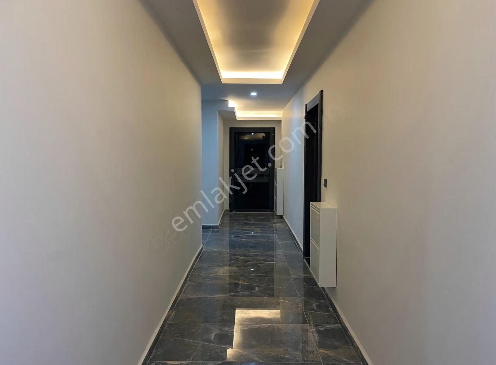 Pazarcı Mahallesinde Kiralık 2+1 Havuzlu Daıre - Görsel 9