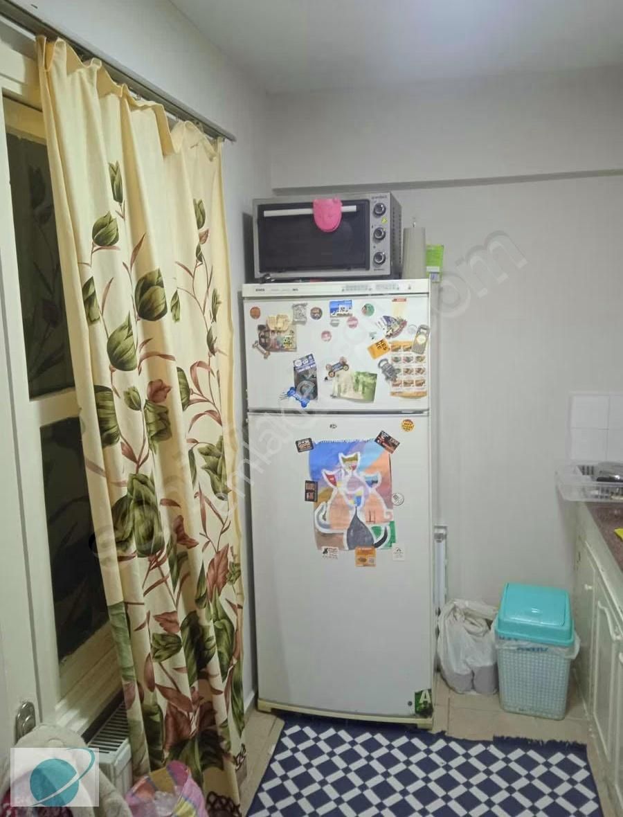 Karşıyaka Kilise Sokağında Satılık 3+1 Daire - Görsel 4