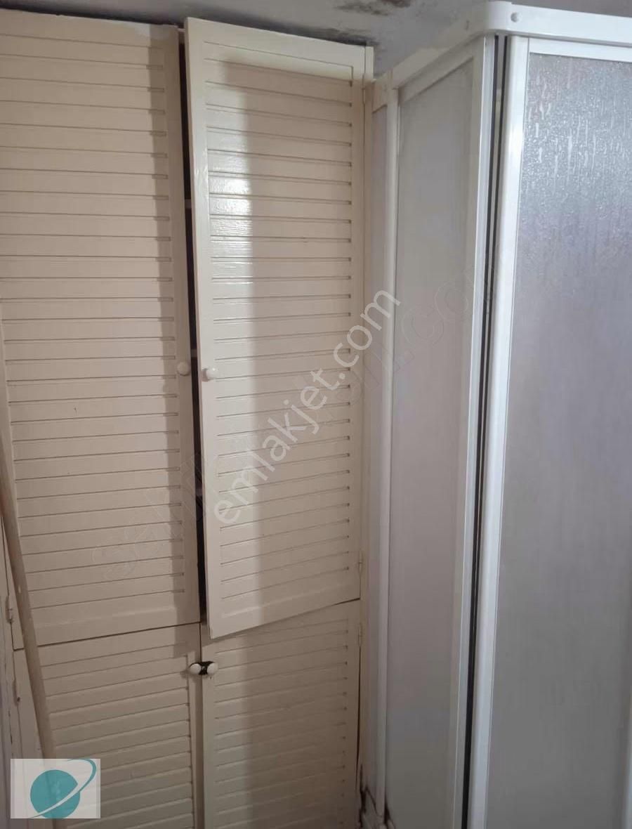 Karşıyaka Kilise Sokağında Satılık 3+1 Daire - Görsel 23