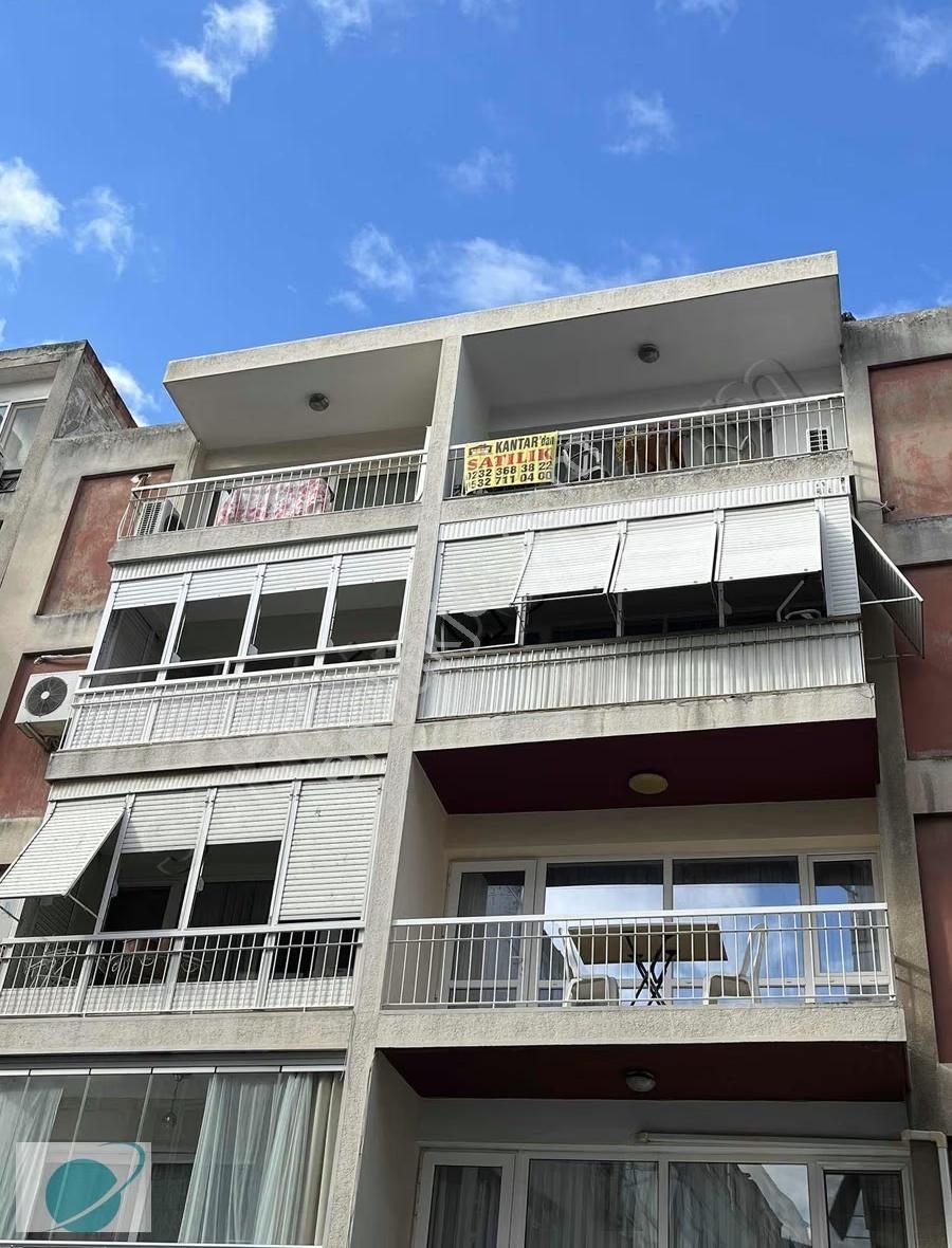 Karşıyaka Kilise Sokağında Satılık 3+1 Daire - Görsel 24